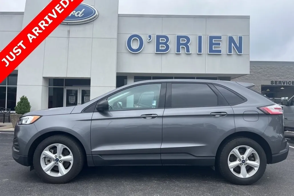 2021 Ford Edge SE photo 1