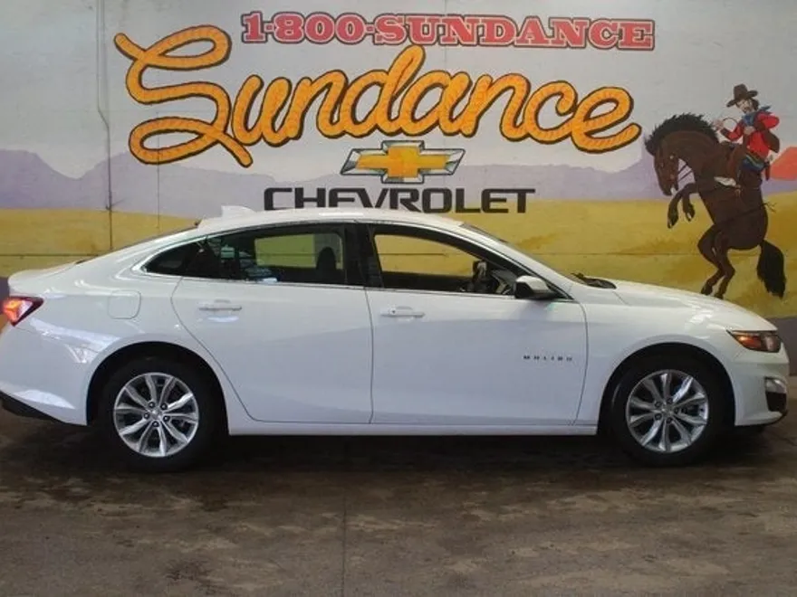 2022 Chevrolet Malibu 1LT photo 1
