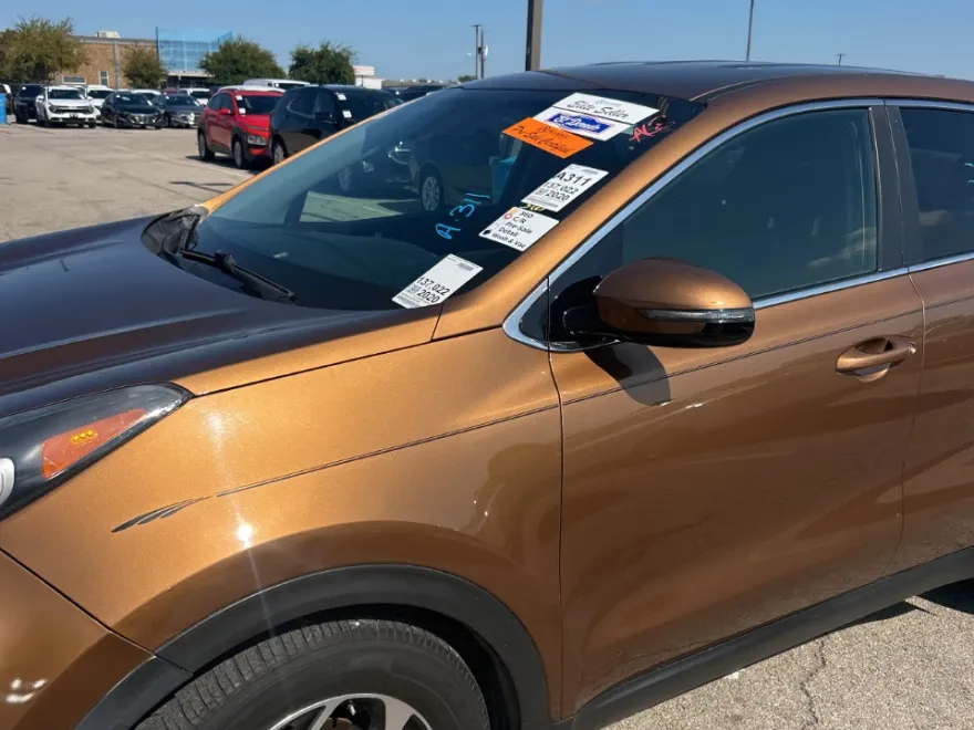 2020 Kia Sportage LX photo 1