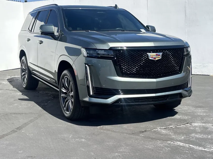 2023 Cadillac Escalade Sport Platinum photo 1