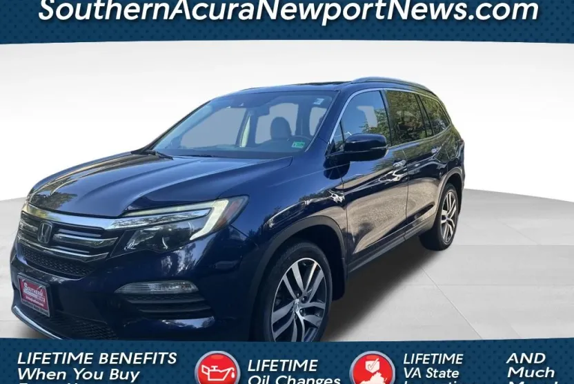 2017 Honda Pilot Touring photo 1