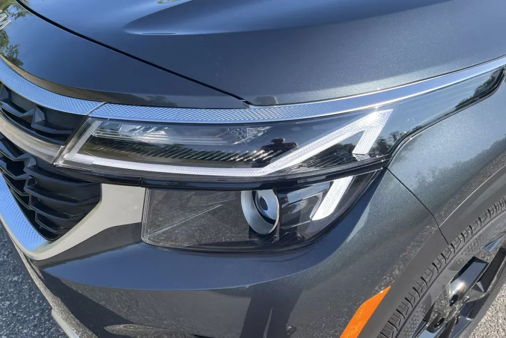 2026 Kia Seltos EX photo 1