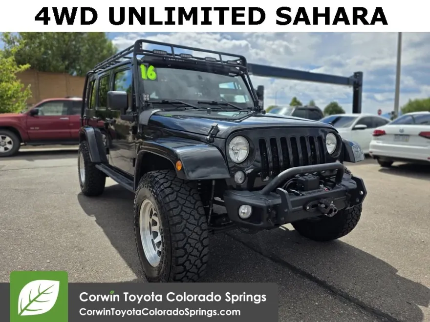 2016 Jeep Wrangler Unlimited Sahara photo 1