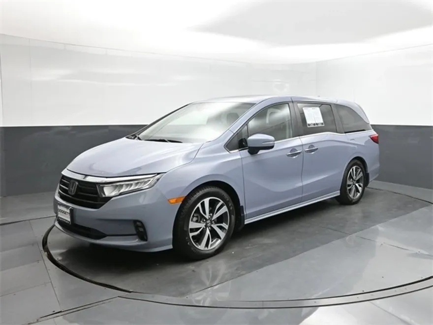 2023 Honda Odyssey Touring photo 1