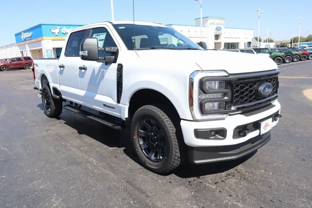 2025 Ford F-250 XL photo 1