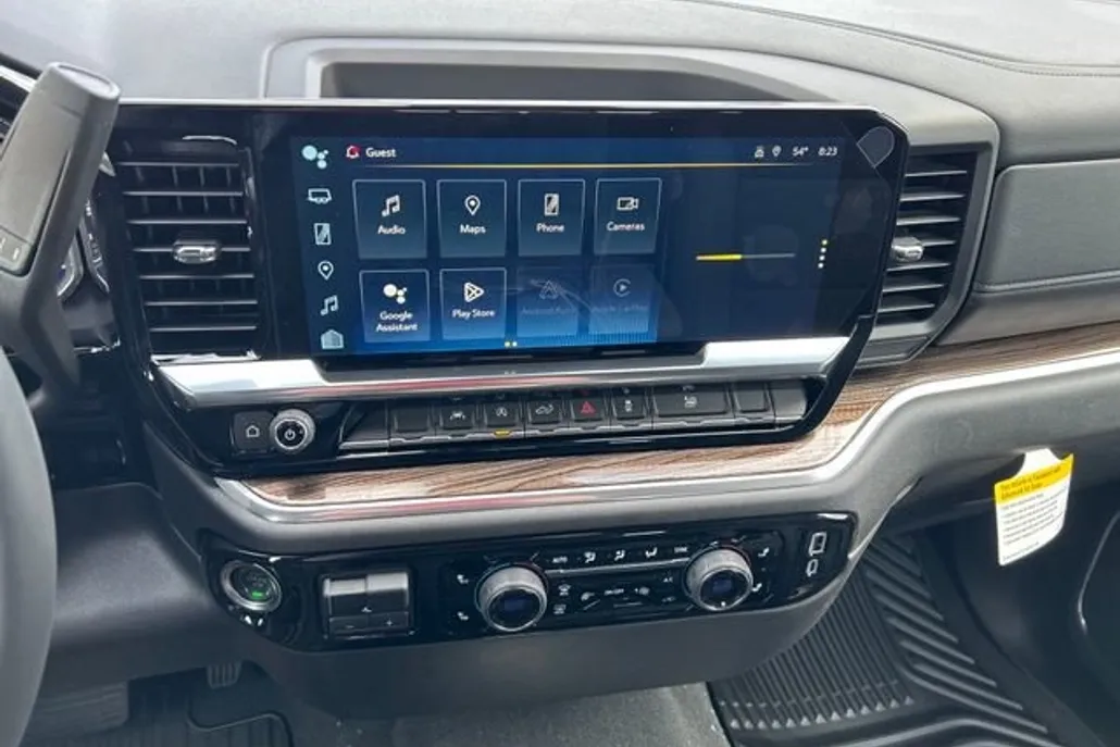 2025 Chevrolet Silverado 1500 LT photo 1