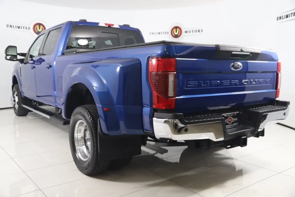 2022 Ford F-350 Lariat photo 1