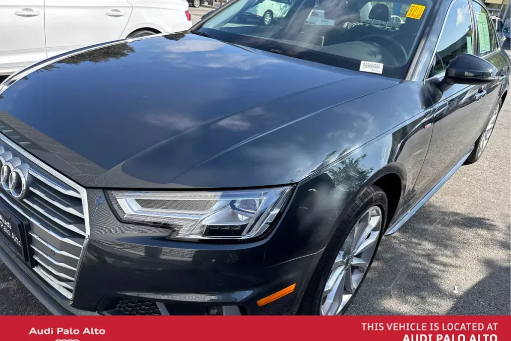 2019 Audi A4 Premium Plus 45 TFSI Quattro photo 1