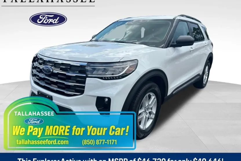 2025 Ford Explorer photo 1