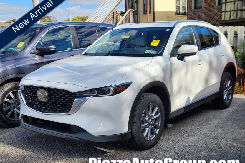 2023 Mazda CX-5 2.5 S Preferred photo 1