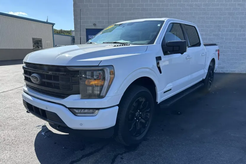 2023 Ford F-150 XLT photo 1
