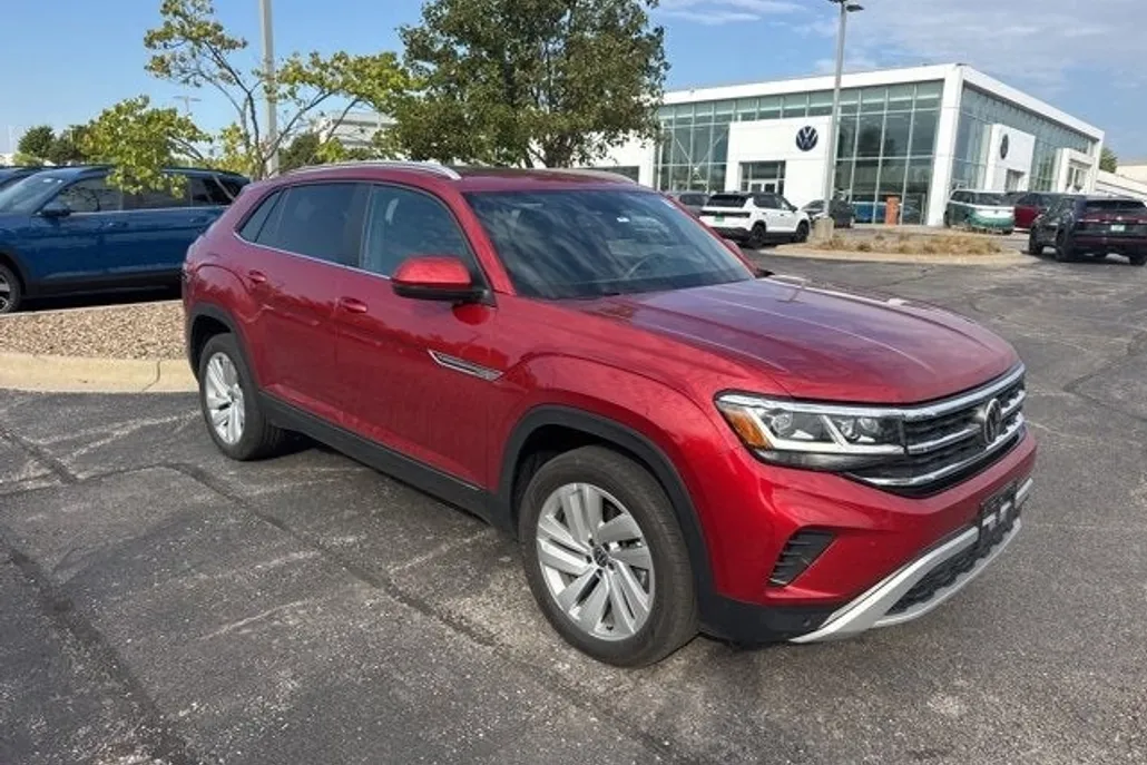 2022 Volkswagen Atlas Cross Sport SE Technology photo 1