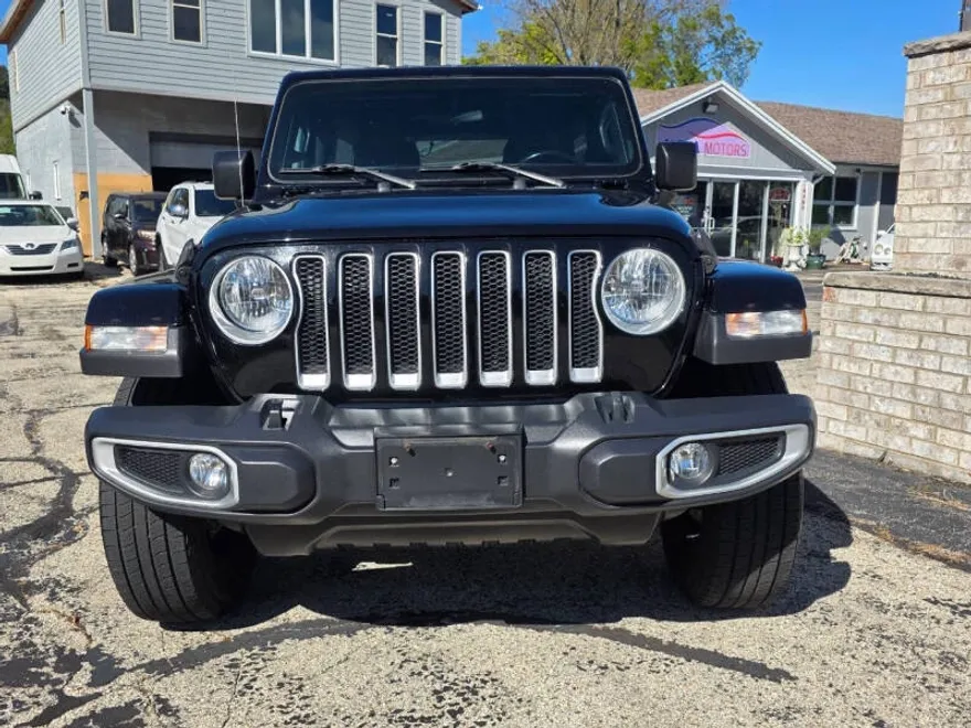 2020 Jeep Wrangler Unlimited Sahara photo 1
