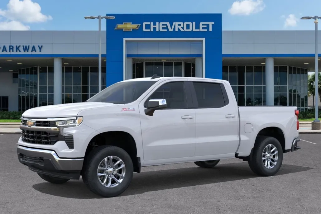 2026 Chevrolet Silverado 1500 LT photo 1