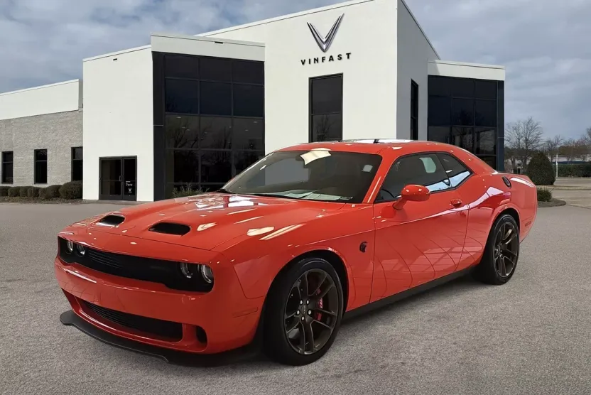 2023 Dodge Challenger SRT8 Hellcat photo 1