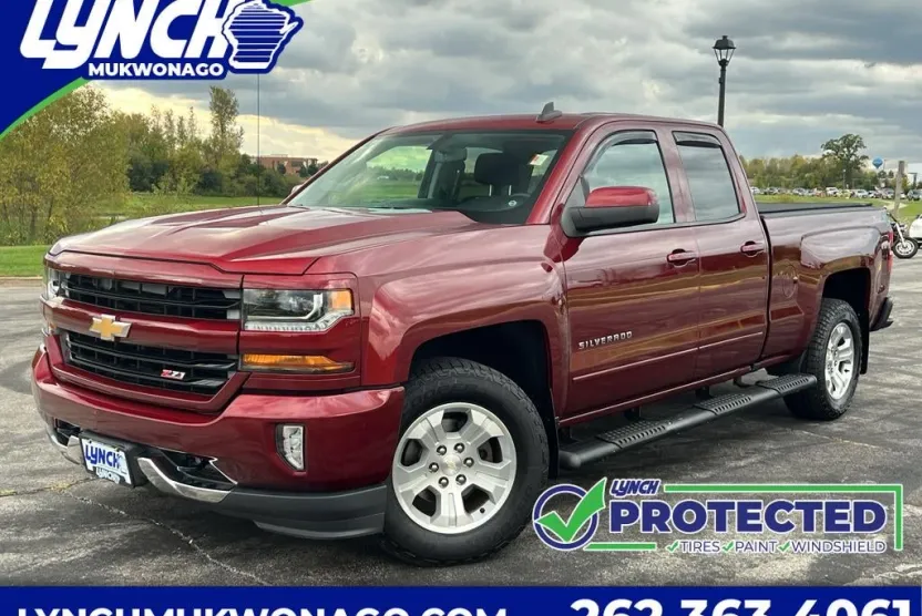 2017 Chevrolet Silverado 1500 LT photo 1