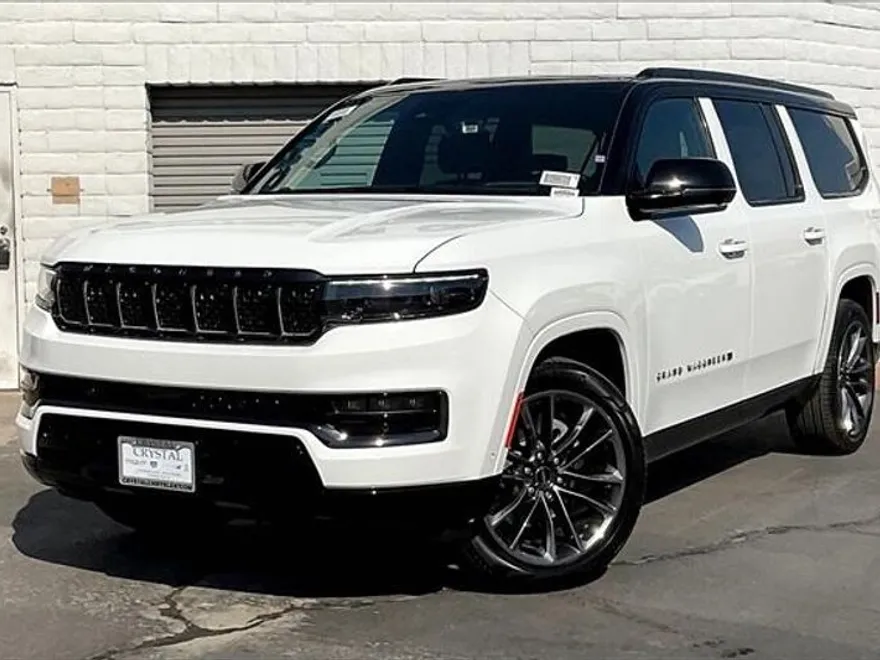 2024 Jeep Grand Wagoneer L photo 1