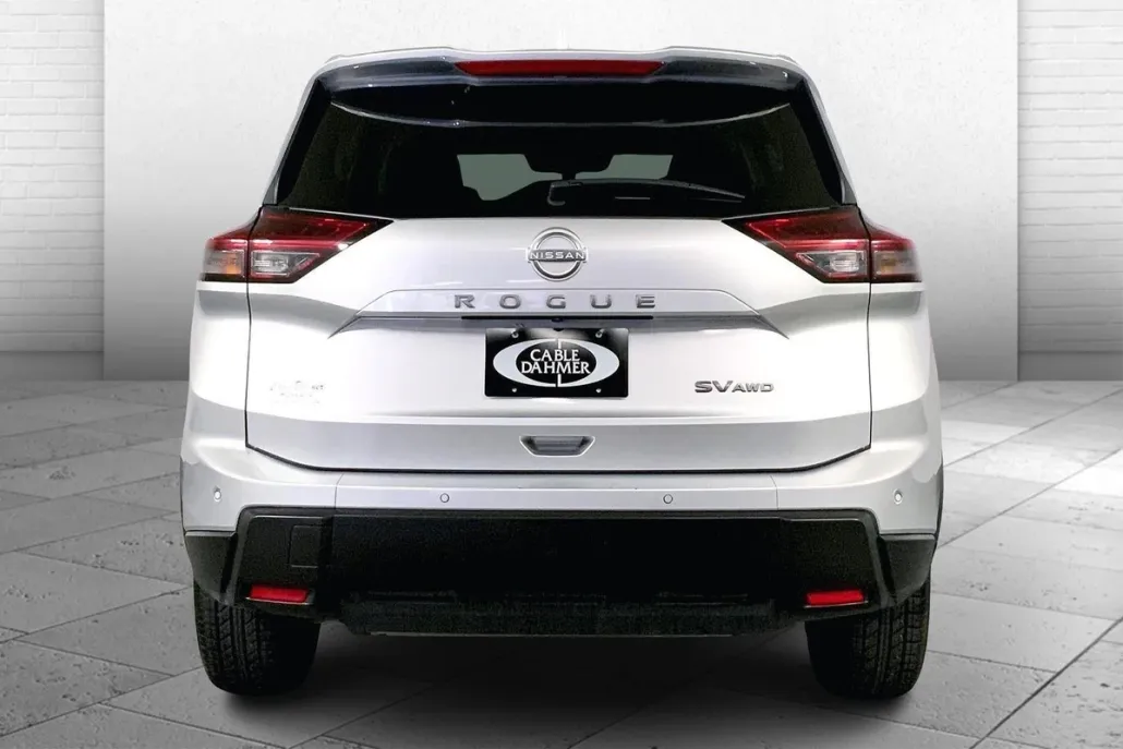 2024 Nissan Rogue SV photo 1