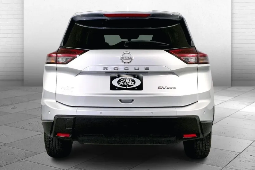 2024 Nissan Rogue SV photo 1