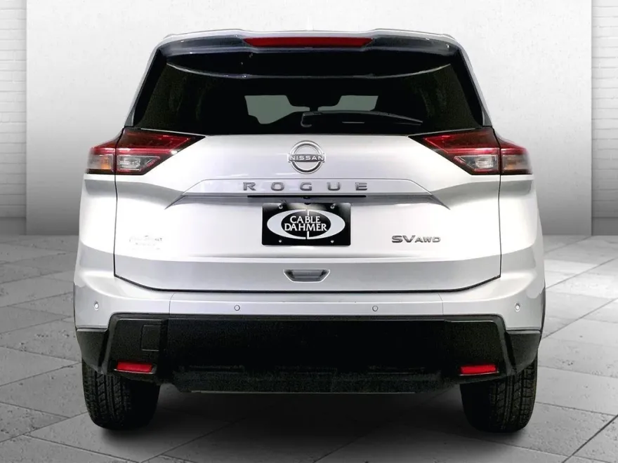2024 Nissan Rogue SV photo 1