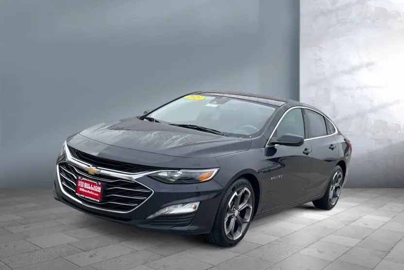 2023 Chevrolet Malibu 1LT photo 1