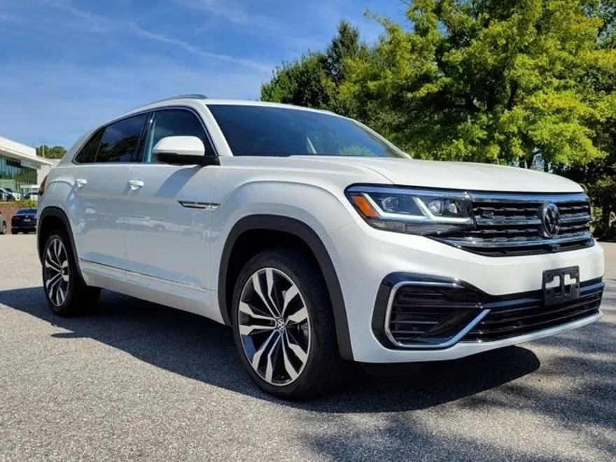2023 Volkswagen Atlas Cross Sport V6 SEL Premium R-Line photo 1