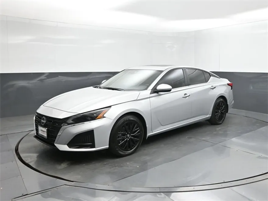2025 Nissan Altima SV Special Edition photo 1