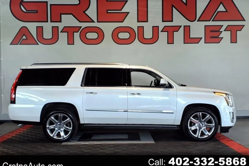 2019 Cadillac Escalade ESV Premium Luxury photo 1