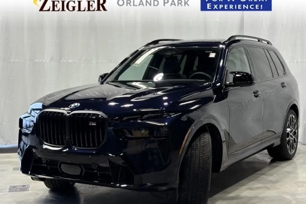 2025 Bmw X7 M60i photo 1