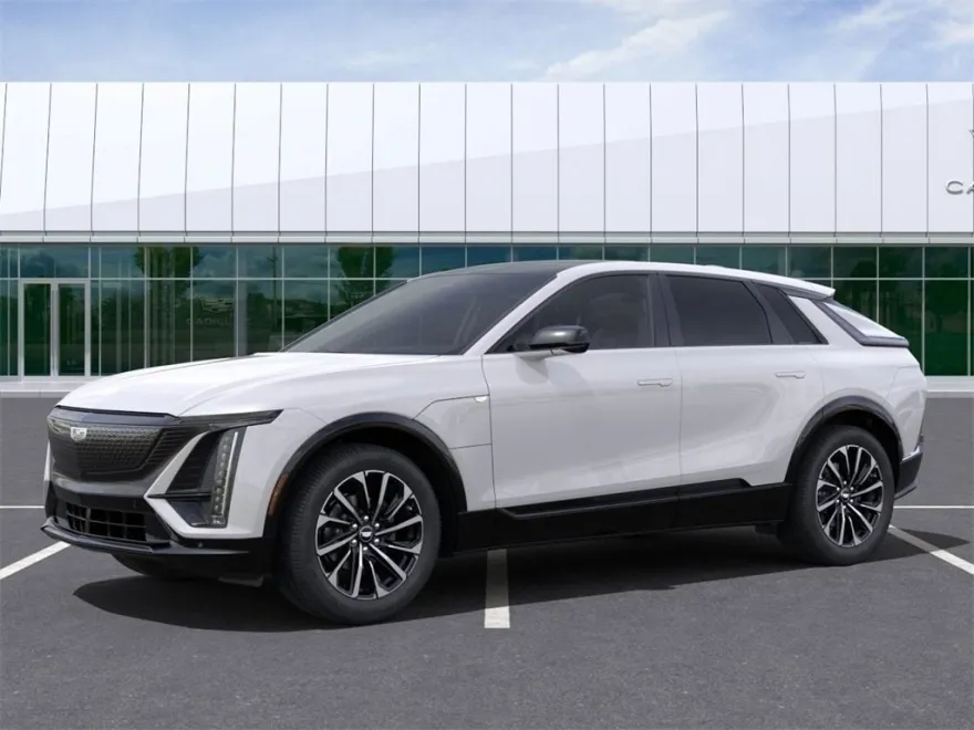 2025 Cadillac Lyriq Sport photo 1