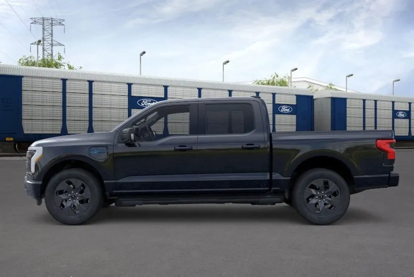 2025 Ford F-150 Lightning photo 1