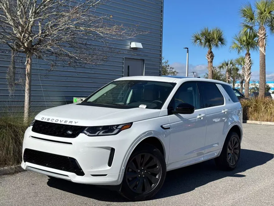 2025 Land Rover Discovery Sport S photo 1