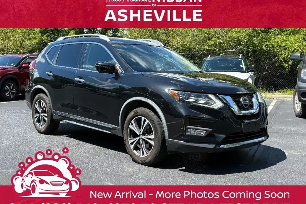 2018 Nissan Rogue SL photo 1