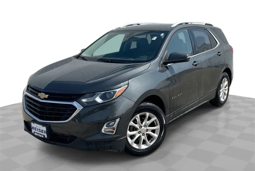 2018 Chevrolet Equinox LT photo 1