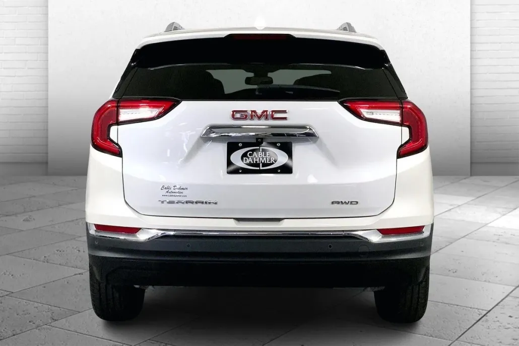2024 Gmc Terrain SLT photo 1
