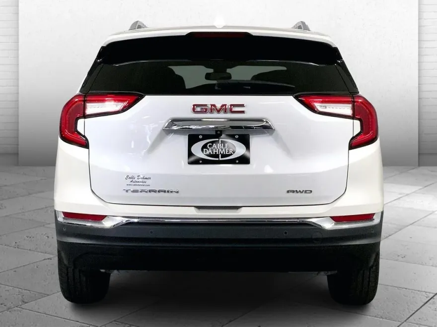 2024 Gmc Terrain SLT photo 1