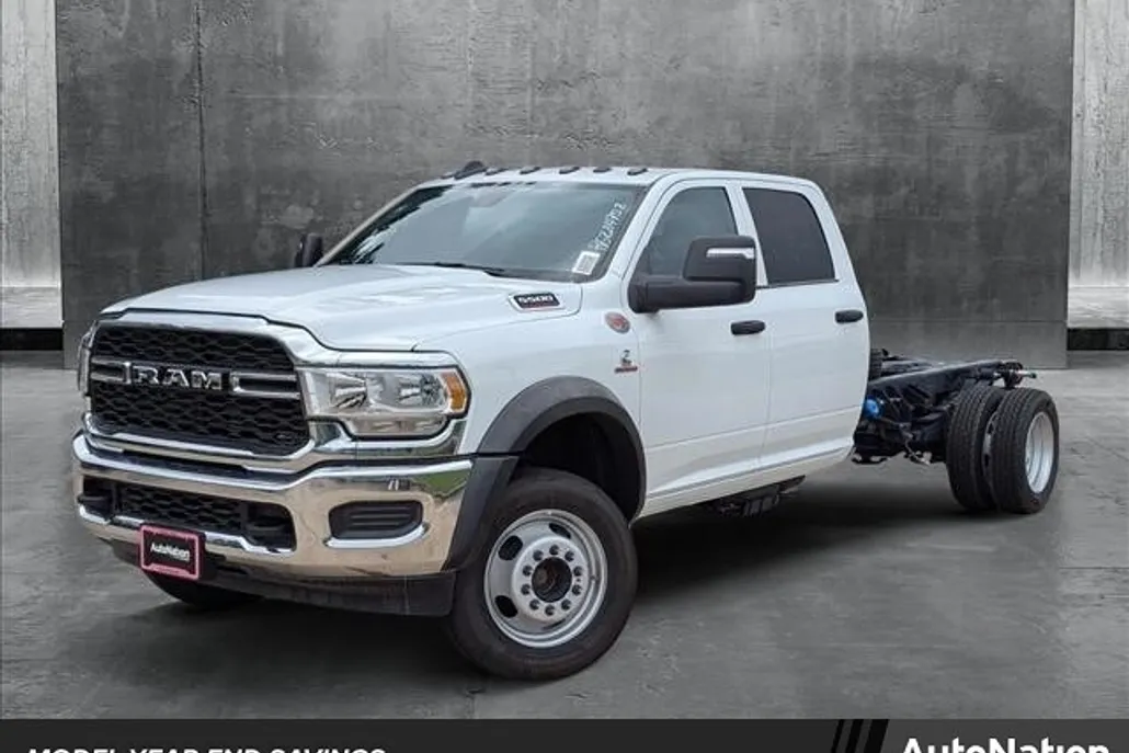 2024 Ram 5500 Tradesman photo 1