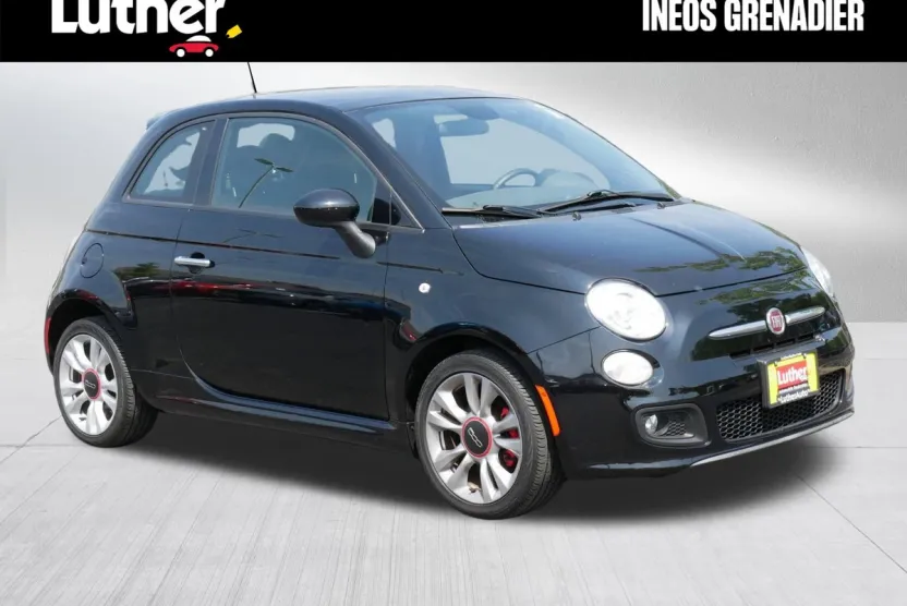 2015 Fiat 500 Sport photo 1