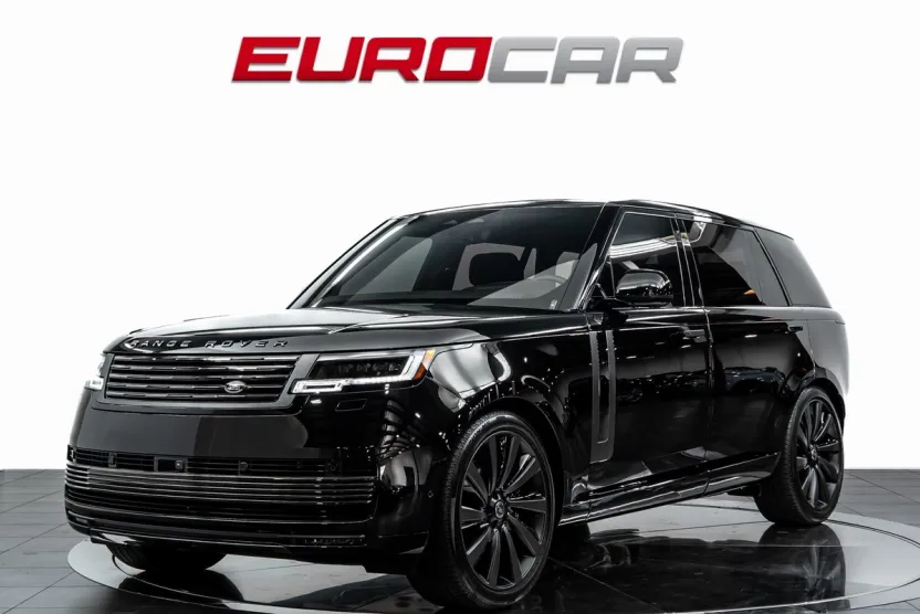 2025 Land Rover Range Rover SV photo 1