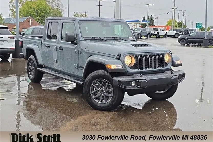 2025 Jeep Gladiator Sport S photo 1