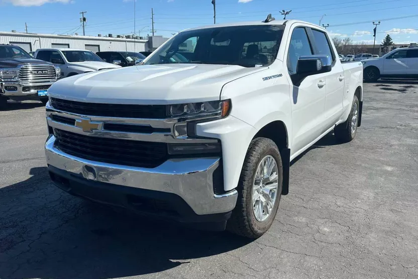 2020 Chevrolet Silverado 1500 LT photo 1