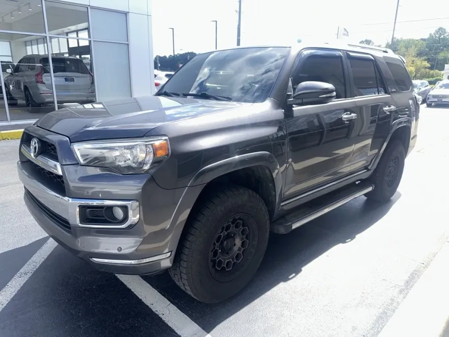 2018 Toyota 4Runner Limited photo 1