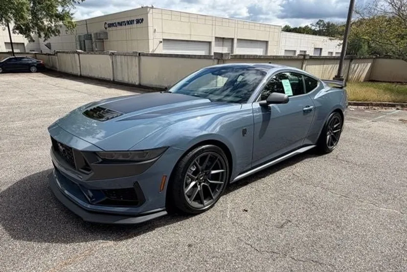 2025 Ford Mustang Dark Horse Premium photo 1