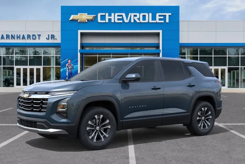 2026 Chevrolet Equinox LT photo 1