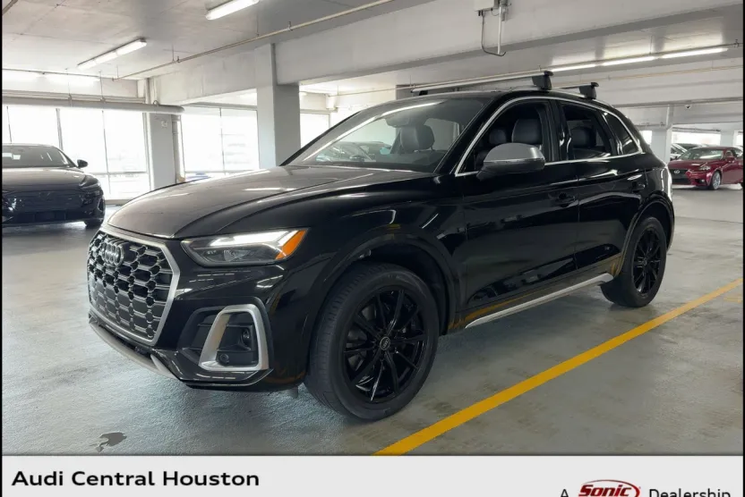 2022 Audi SQ5 Premium Plus photo 1