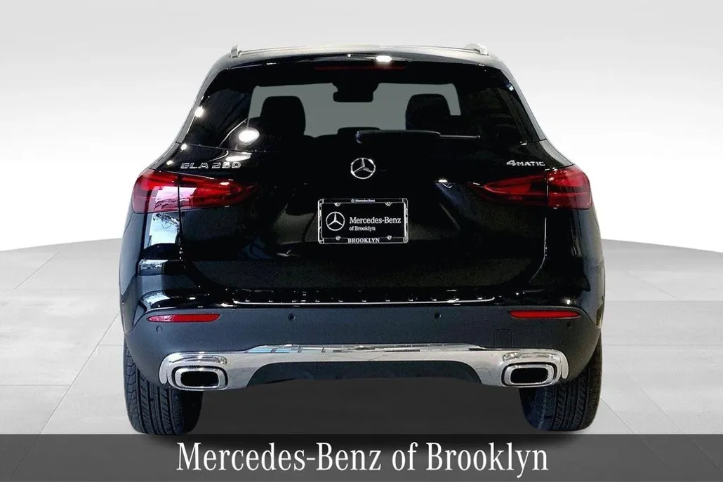 2025 Mercedes Benz GLA 250 4MATIC photo 1