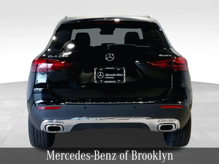 2025 Mercedes Benz GLA 250 4MATIC photo 1
