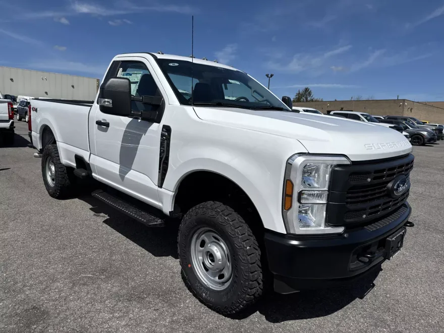 2025 Ford F-350 photo 1