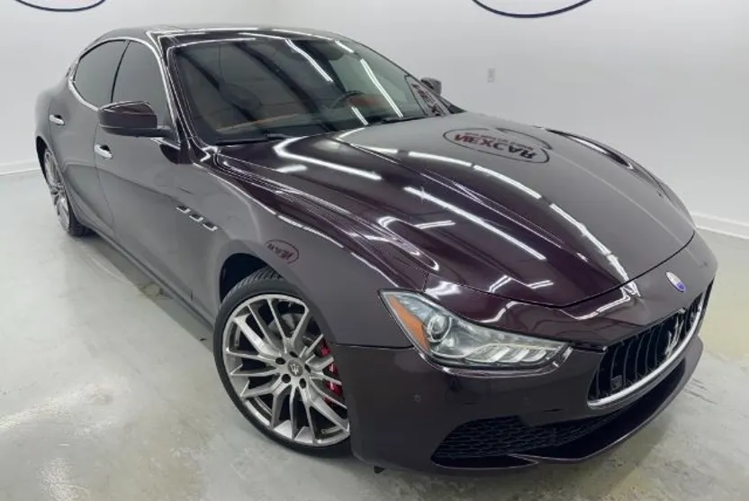 2017 Maserati Ghibli photo 1