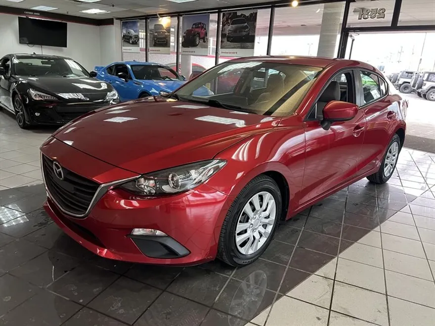2015 Mazda Mazda3 i Sport Sedan photo 1